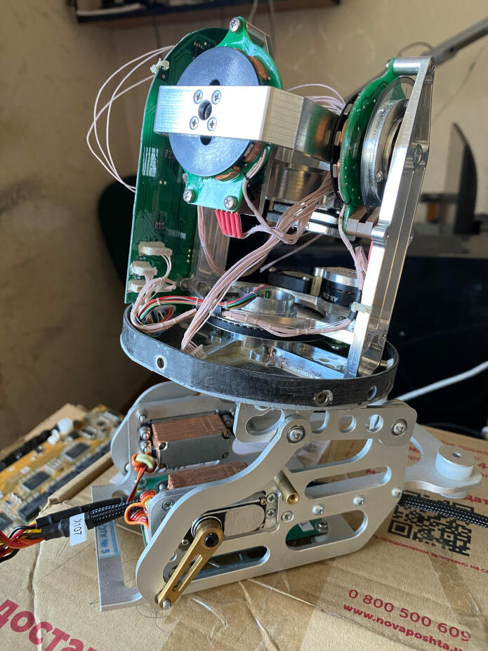 Orlan-10 pan-tilt-roll module